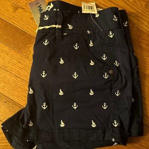 Wallflower shorts